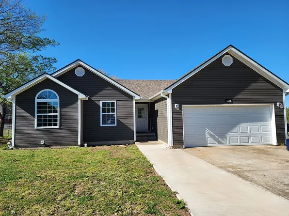 1134 Hillside Dr, Webb City, MO 64870