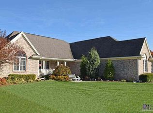 1328 Valetta Dr, Temperance, MI 48182