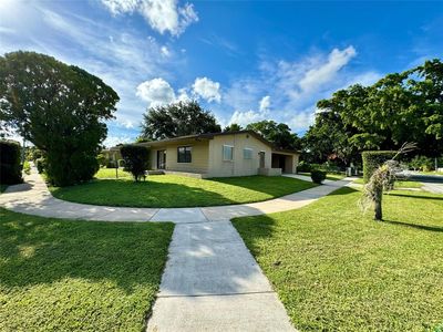 1181 NE 204th St, Miami, FL, 33179