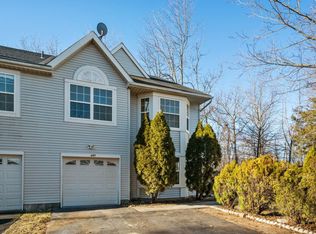 646 Woodspring Dr, Warrington, PA 18976