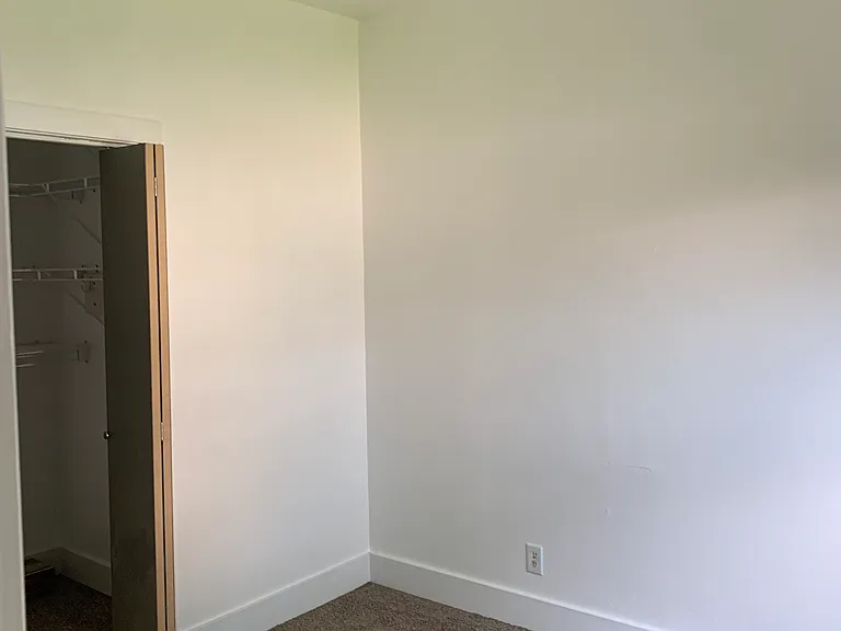 120 W Burr Oak St #3 — Photo 4