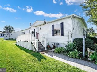 102 Juniper Ct, Lancaster, PA 17603