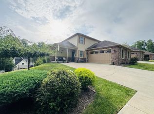 139 Long Dr, Daniels, WV 25832
