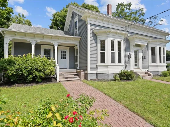 561 Putnam Pike, Smithfield, RI 02828