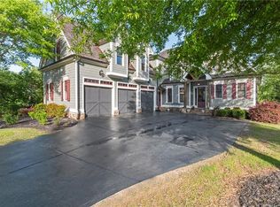 322 Blue Heron Blf, Dawsonville, GA 30534