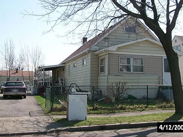 3325 Ely Ave, Niagara Falls, NY 14303