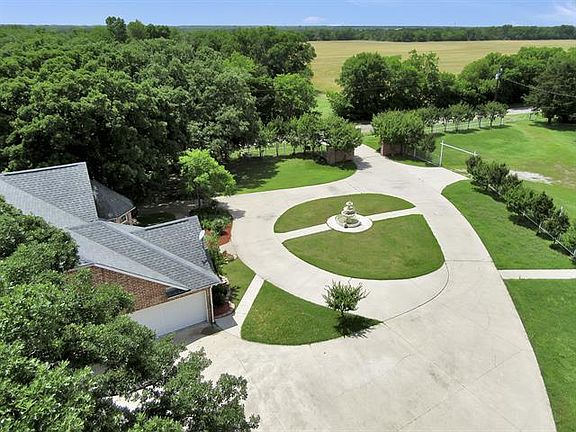 3rd image of 4091 County Road 2216