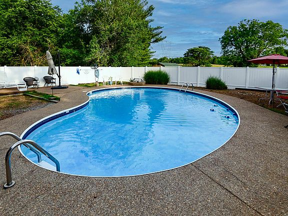 5th image of 740 Tyree Rd