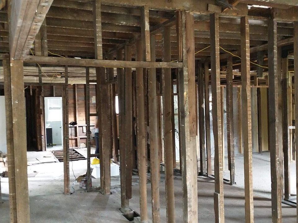 2nd image of 713 Kalamazoo St