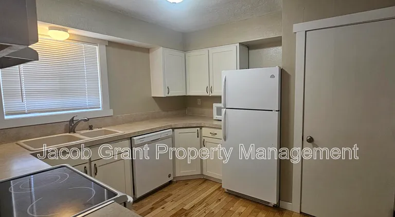 510 N Bob O Link Dr — Photo 3