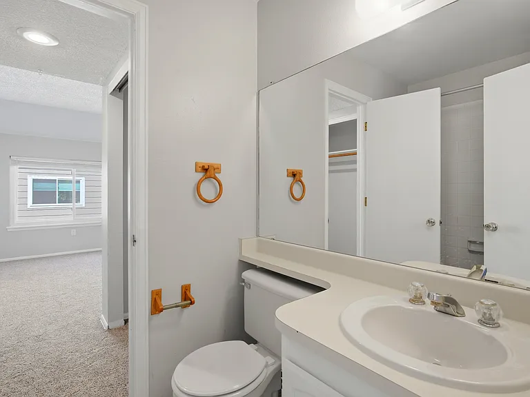 9010 Bear Mountain Dr — Photo 12