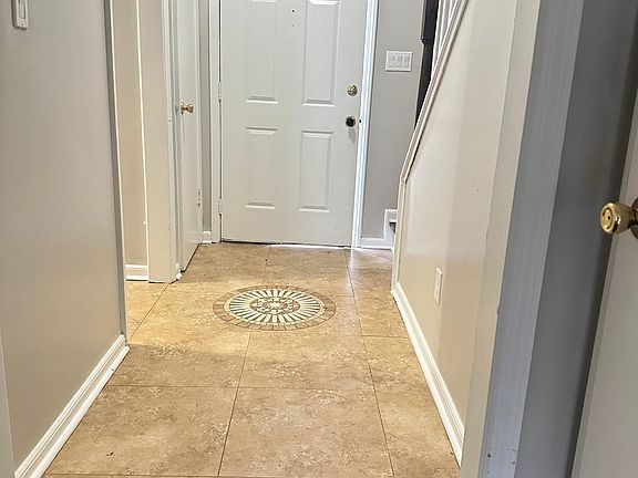 2nd image of 1442 Twin Branches Cir SE