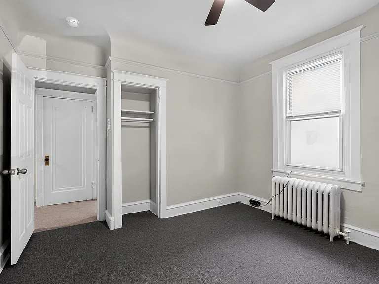 332 W Washington St — Photo 8