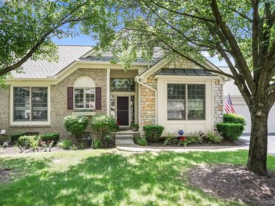 16822 Lochmoor Cir W, Northville, MI, 48168