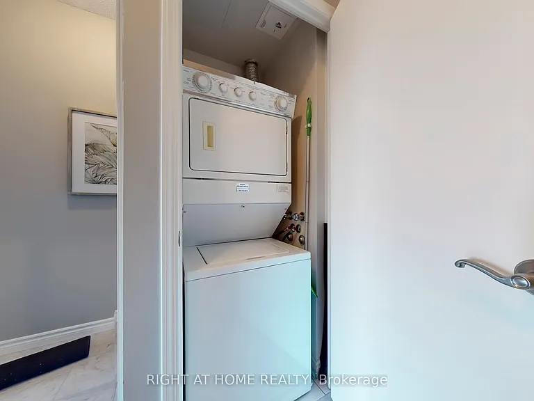 60 Byng Ave #1612 — Photo 21