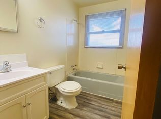 3929 Erie St #3, Racine, WI 53402