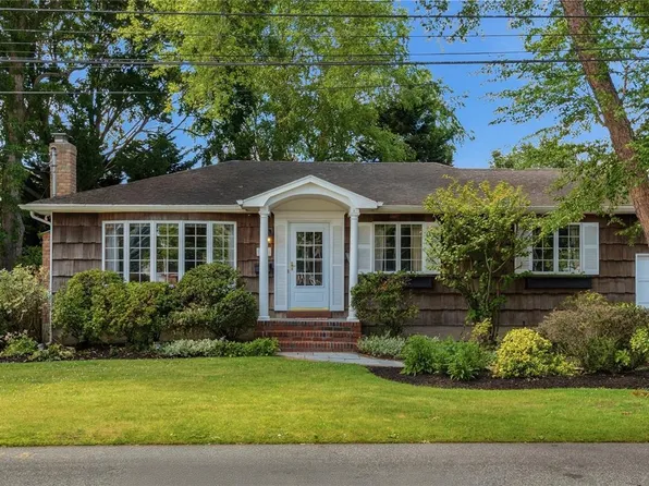 350 Columbus Avenue, West Babylon, NY 11704