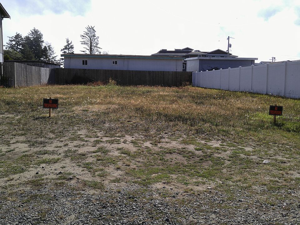 2nd image of Xxx Rainier St