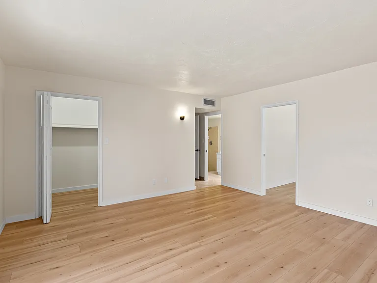 280 S Atlanta Dr — Photo 24