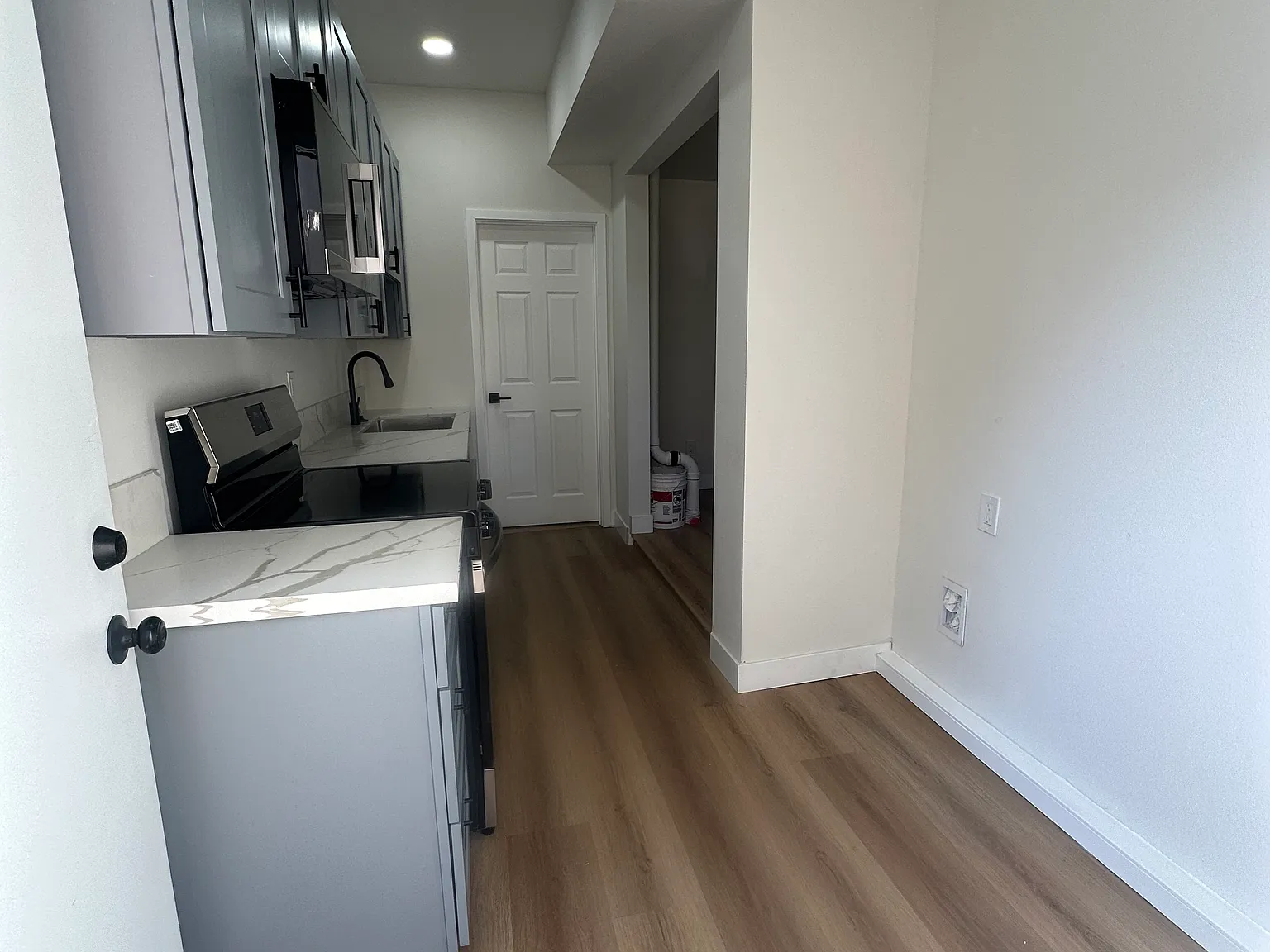 3637 Sedlock Dr — Photo 2