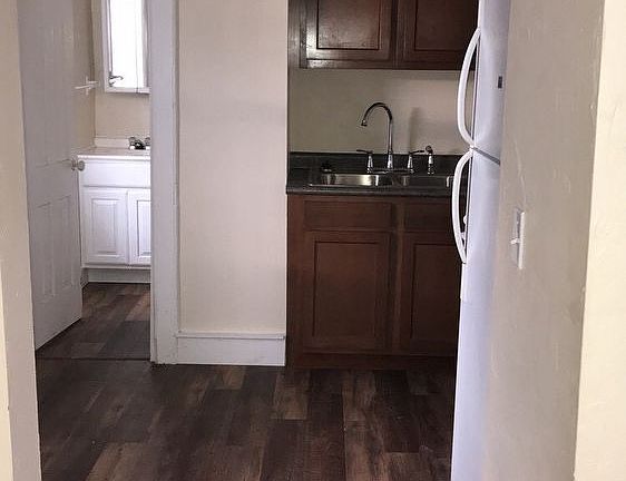 2nd image of 817 Christiana St APT 1