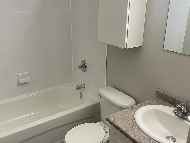 510 Burnell St #303 — Photo 10