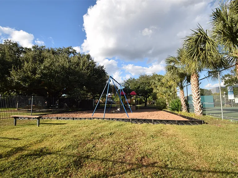 14239 Misty Meadow Ln — Photo 25