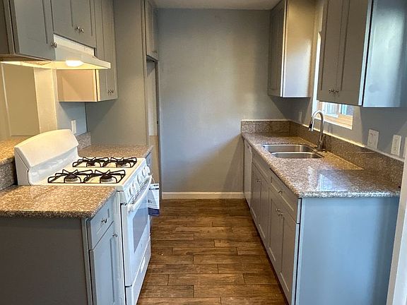 4th image of 14041 & 14049 Dicky St #4