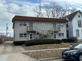 916 S 8th St #H, Springfield, IL 62703