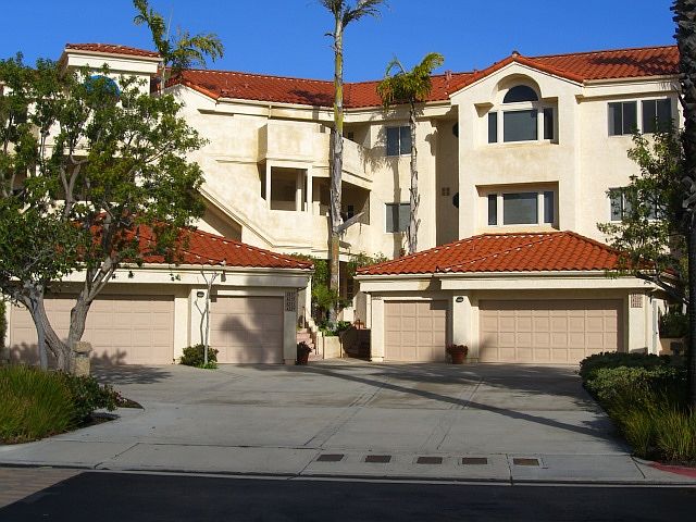 1st image of 4223 Harbour Island Ln