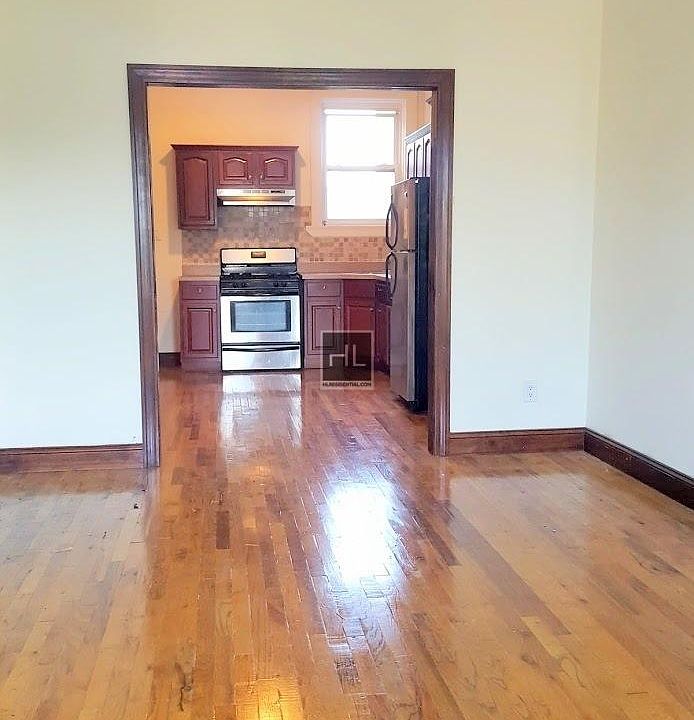 1st image of 491 Park Pl APT 4R