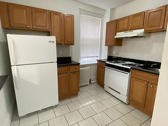3rd image of 399 Broadway #21A