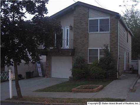 2nd image of 18 Benton Ct