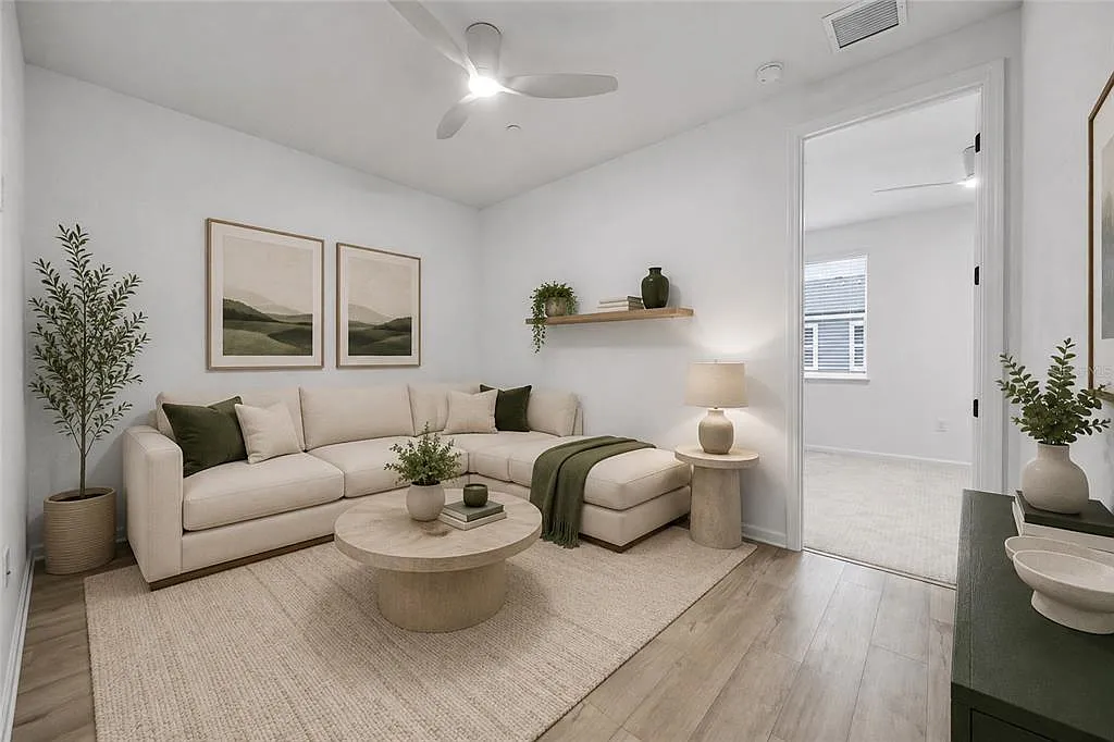 3 bed, 3.5 bath, 2004 sqft, $3,800 — Photo 4