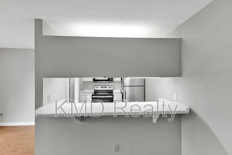 4 bed, 2.0 bath, $1,500 — Photo 4