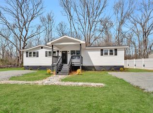 206 Willow St, Clinton, SC 29325