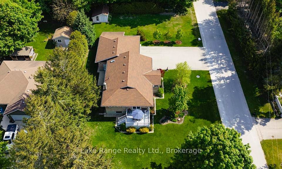 1st image of 201 Shadywood Cres