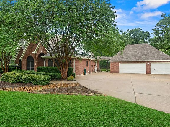 3rd image of 9322 Sendera Dr