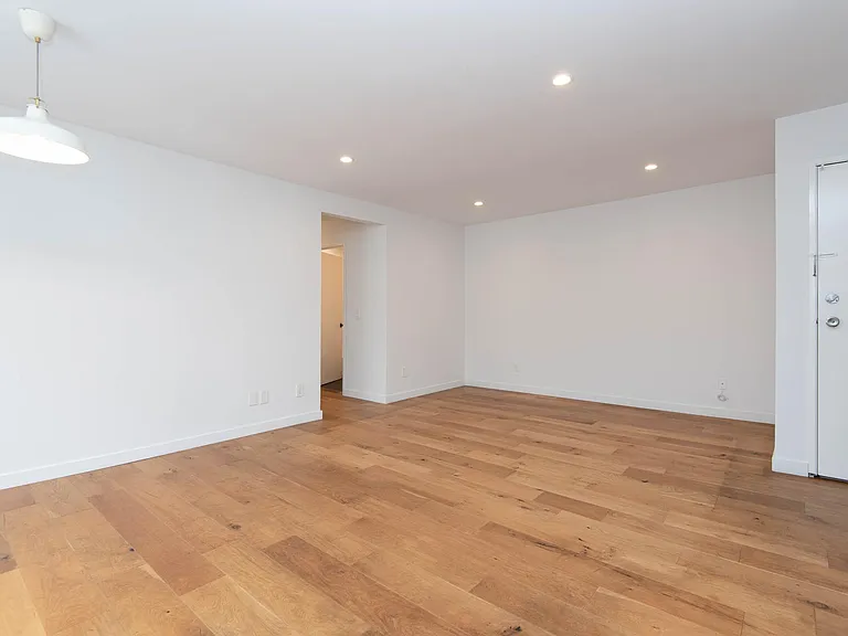3933 Marathon St #105-B — Photo 8