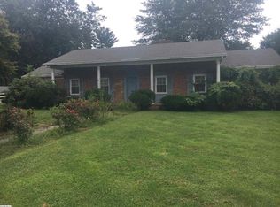 898 Shawnee Rd, Waynesboro, VA 22980