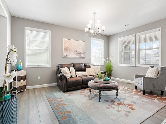 Formal dining at the entrance