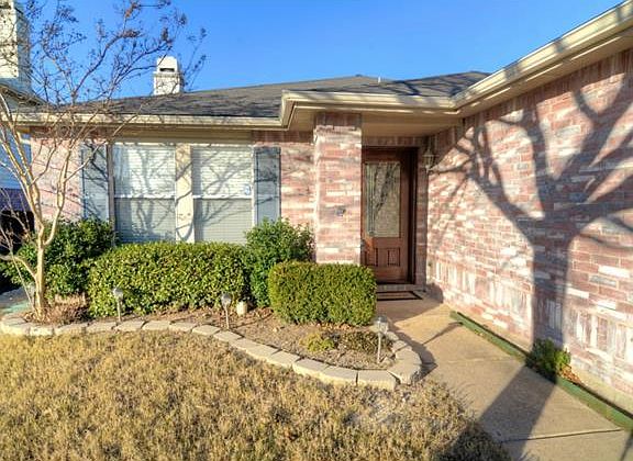 2nd image of 2308 Avalon Creek Way