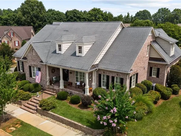 164 Orchard Park Dr, Bermuda Run, NC 27006