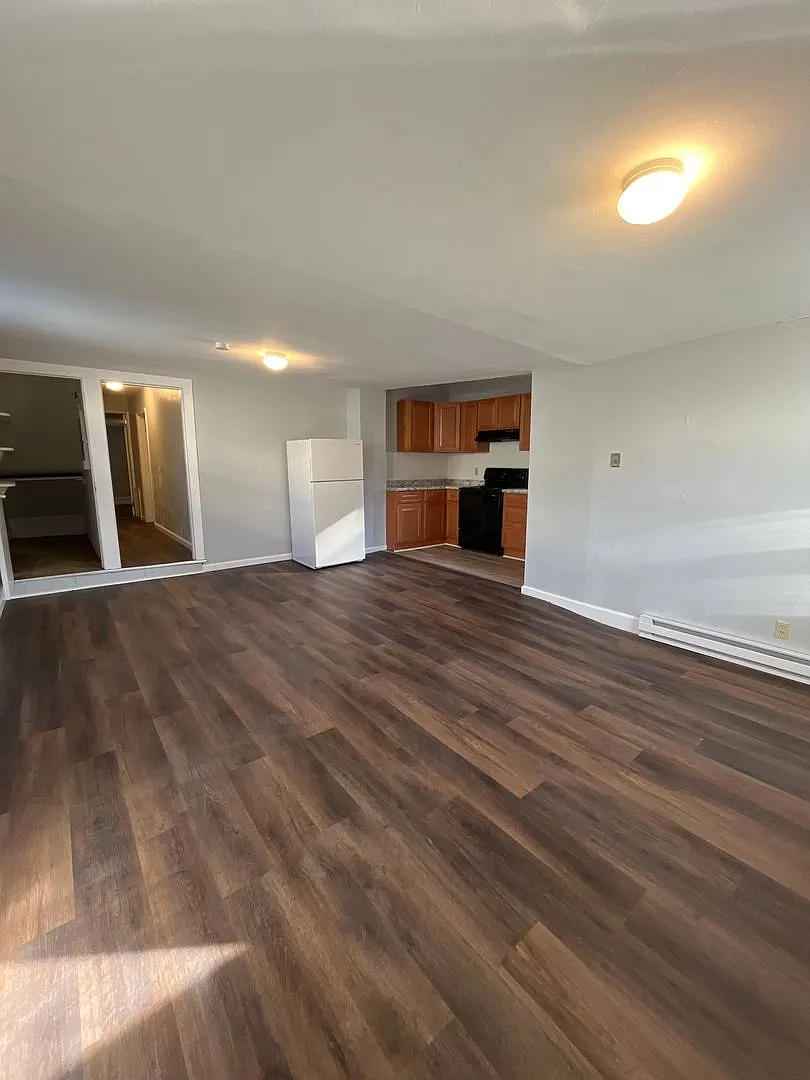 120-122 S 2nd Street — Photo 2