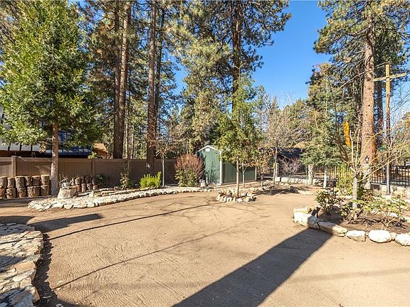 3rd image of 568 Timber Ln