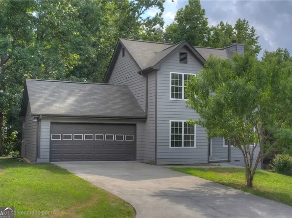 3043 Saddle Creek Dr, Gainesville, GA 30507