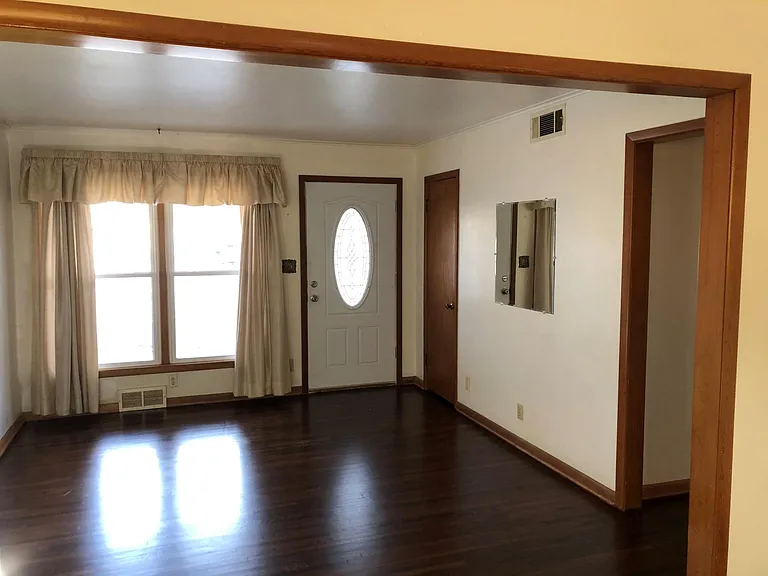 6728 E King St — Photo 5