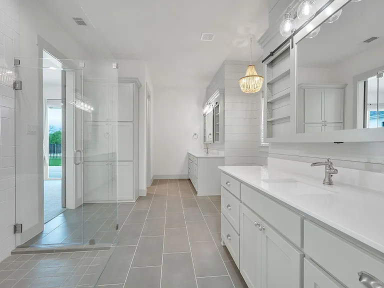 140 Farish Ln — Photo 23