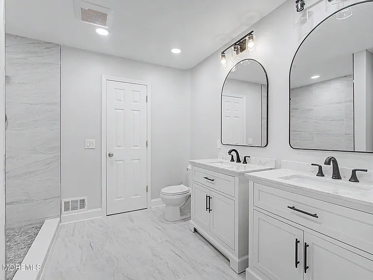 77 Picket Pl — Photo 19