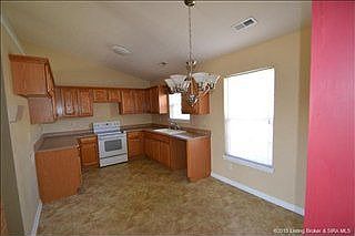 4th image of 5931 Pine View Ct